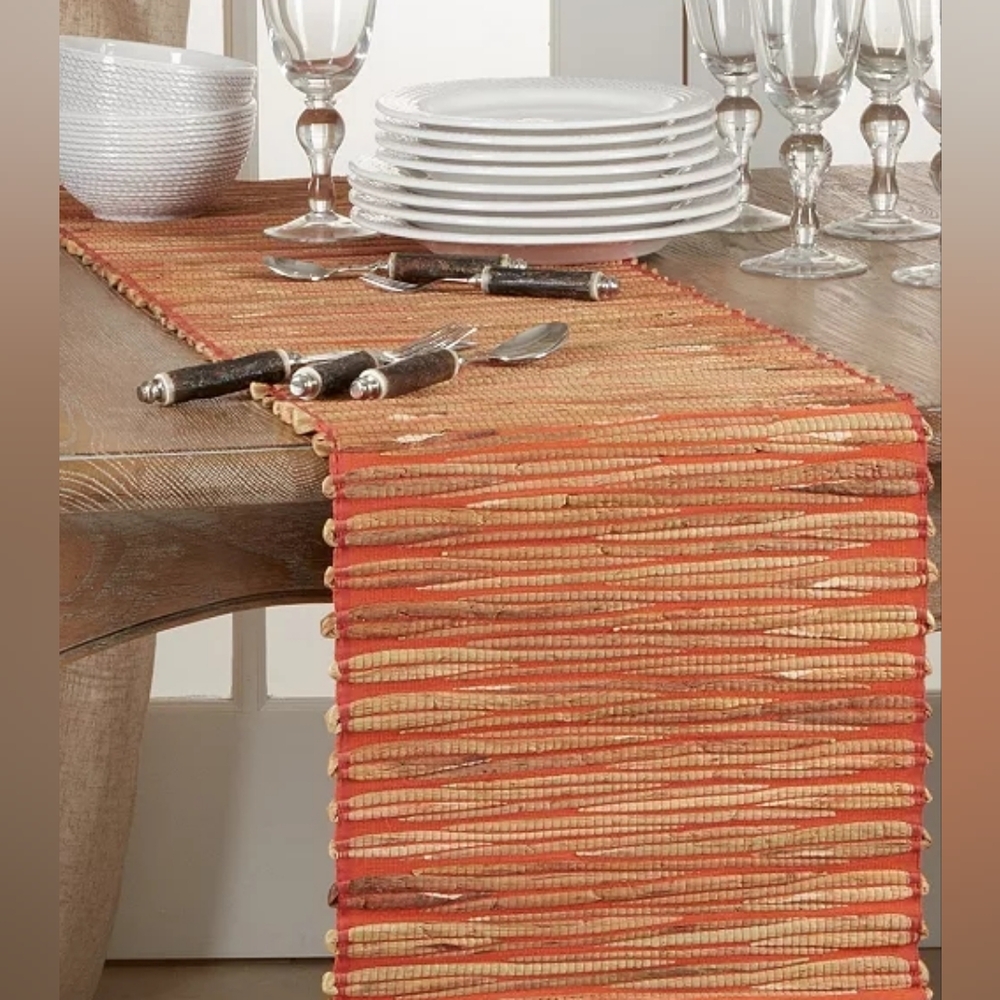 Saro LifestyleTable Runner with Water Hyacinth Design, 54" x 14